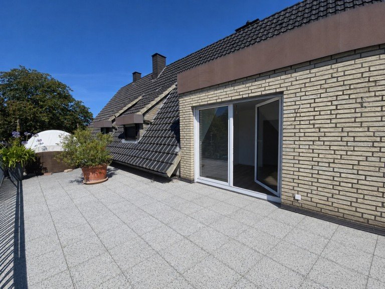 Dachterrasse G�tersloh Etagenwohnung Wohnen wie im Neubau! Komplett renovierte 3 ZKB-Wohnung mit Dachterrasse