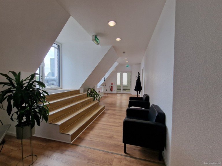  G�tersloh - GT-Mitte, Stadtpark, Mohnspark B�rofl�che B�ro- und Schulungsr�ume in repr�sentativem Bankgeb�udeim Zentrum von G�tersloh