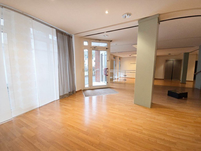 Bild1 G�tersloh B�rofl�che Hell, offen und zentral gelegen: Attraktive Gewerbefl�che im Zentrum von G�tersloh