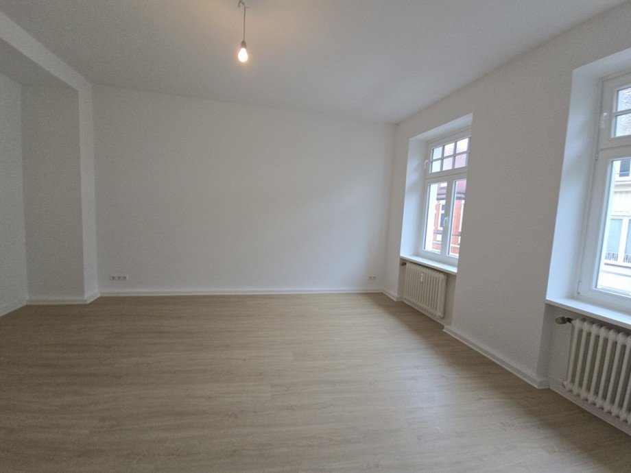 Toller Altbauflair! Renovierte 3 ZKB-Wohnung in der Gütersloher Innenstadt - Photo 1