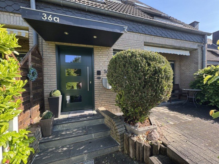 Eingangsbereich G�tersloh Reihenmittelhaus Reihenhaus in guter, stadtnaher Lage von GT-Pavenst�dt