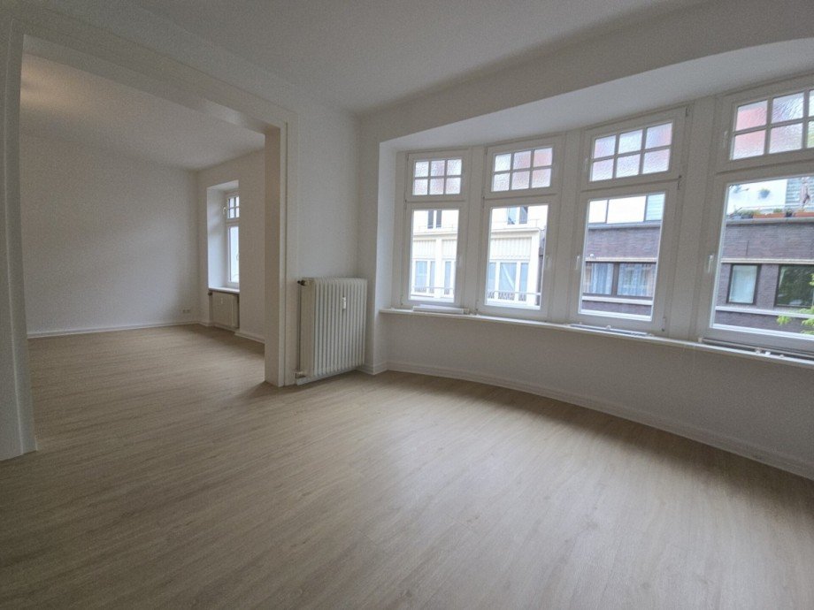 Toller Altbauflair! Renovierte 3 ZKB-Wohnung in der Gütersloher Innenstadt - Photo 3