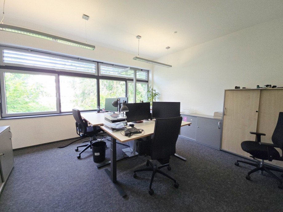 8887-17 B�rofl�che G�tersloh