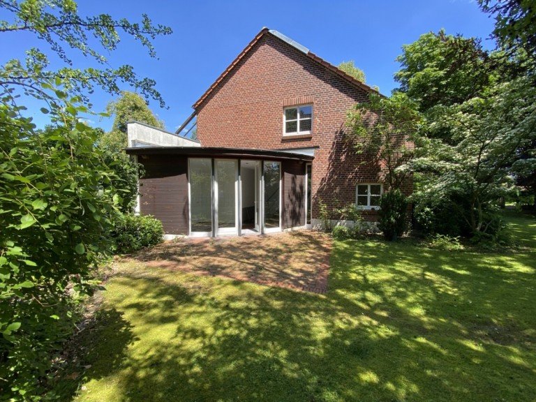 Au�enansicht G�tersloh Erdgeschosswohnung Sie m�chten besonders wohnen?! 4 ZKB-Wohnung mit gro�em Gartenanteil in G�tersloh