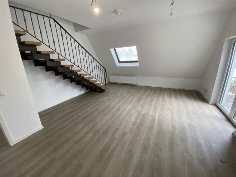 Wohnzimmer G�tersloh Etagenwohnung Komplett renovierte 4 ZKB-Maisonettewohnung mit Dachterrasse in GT-Pavenst�dt