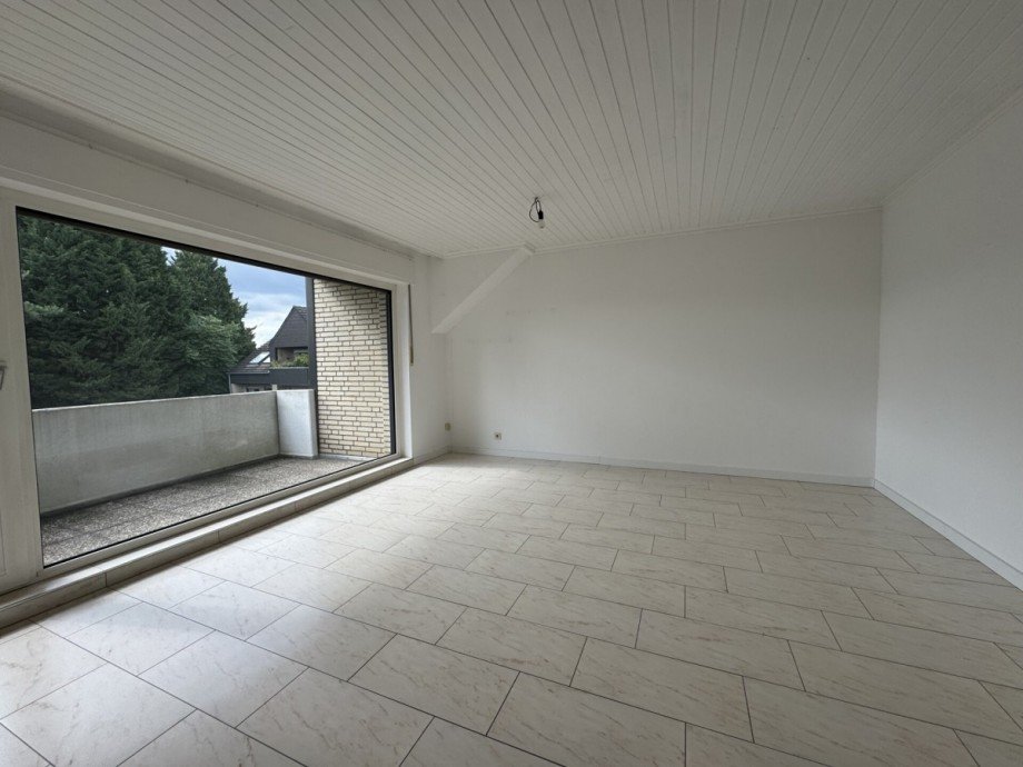 Wohn-/Esszimmer Etagenwohnung G�tersloh