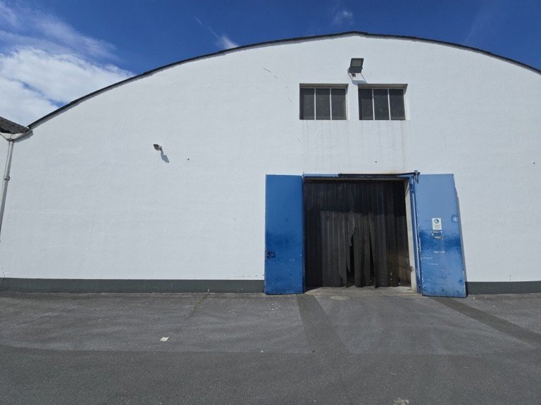 9075-1 Rietberg - Neuenkirchen Lager Praktisch und gut angebunden: Gro�z�gige Lagerhalle in Rietberg