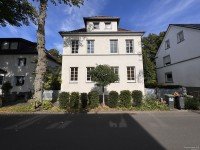 Hauptbild Altbaucharakter trifft Gro�z�gigkeit: Sanierte Stadtvilla zentral in G�tersloh zu verkaufen