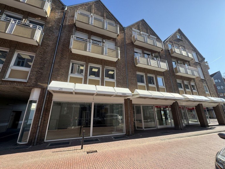 8815-1 G�tersloh Etagenwohnung Wohnen direkt in der Innenstadt! Gro�z�gige Stadtwohnung in G�tersloh-Mitte
