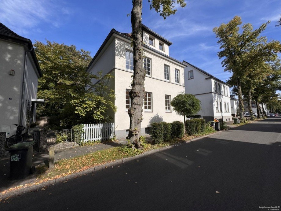 Stra�enansicht (S�d-West-Ansicht) Einfamilienhaus G�tersloh