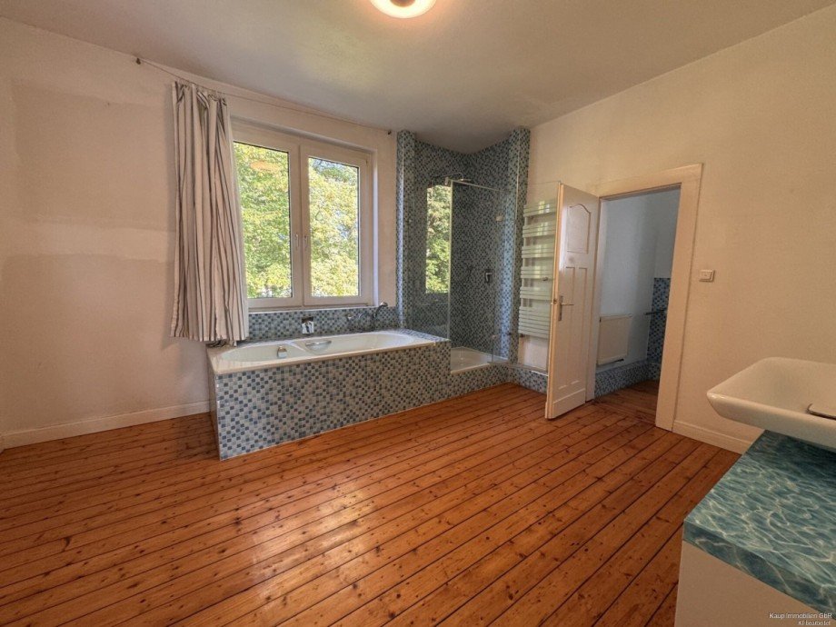 Bad mit separatem WC im Obergeschoss Einfamilienhaus G�tersloh