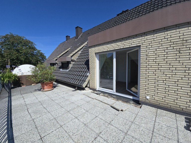 Dachterrasse G�tersloh Etagenwohnung Wohnen wie im Neubau! Komplett renovierte 3 ZKB-Wohnung mit Dachterrasse